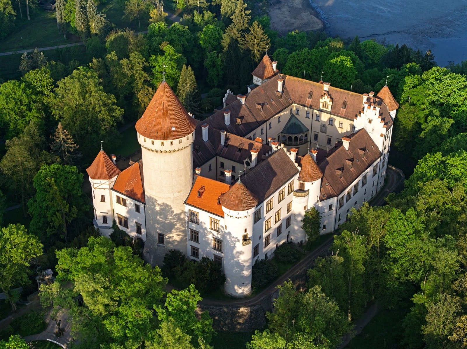 Castle Heritage of Bohemia (Prague Hub)